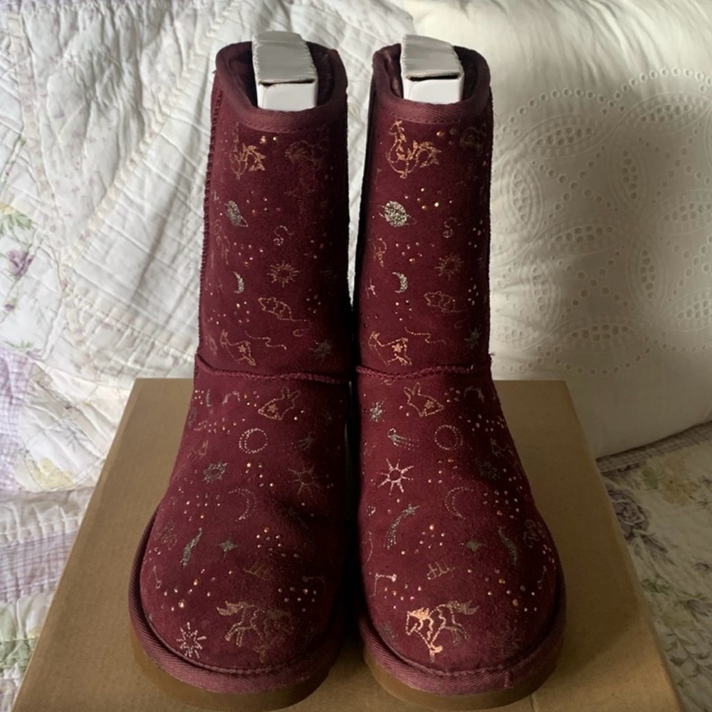 Ugg Zodiac Boots/Ugg Starry Boots